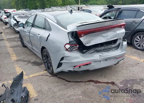 2022 Kia K5 Gt-Line z USA, uszkodzony, nr VIN 5XXG64J27NG124163